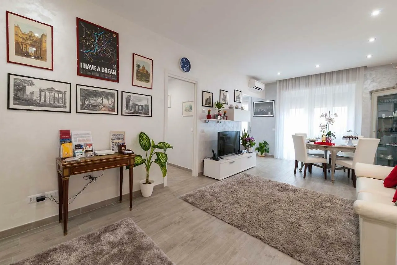 M&M House Apartment Rome