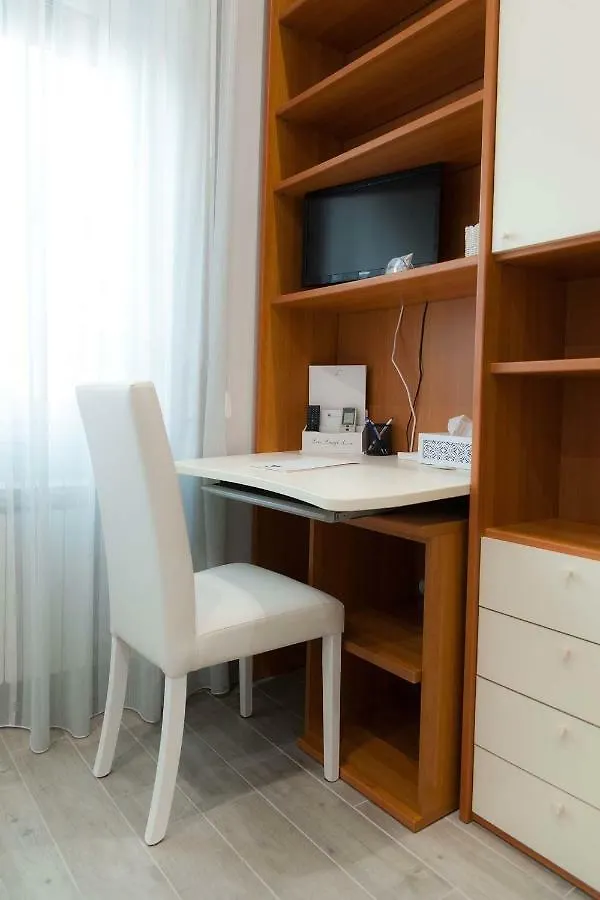 M&M House Apartment Rome Italy
