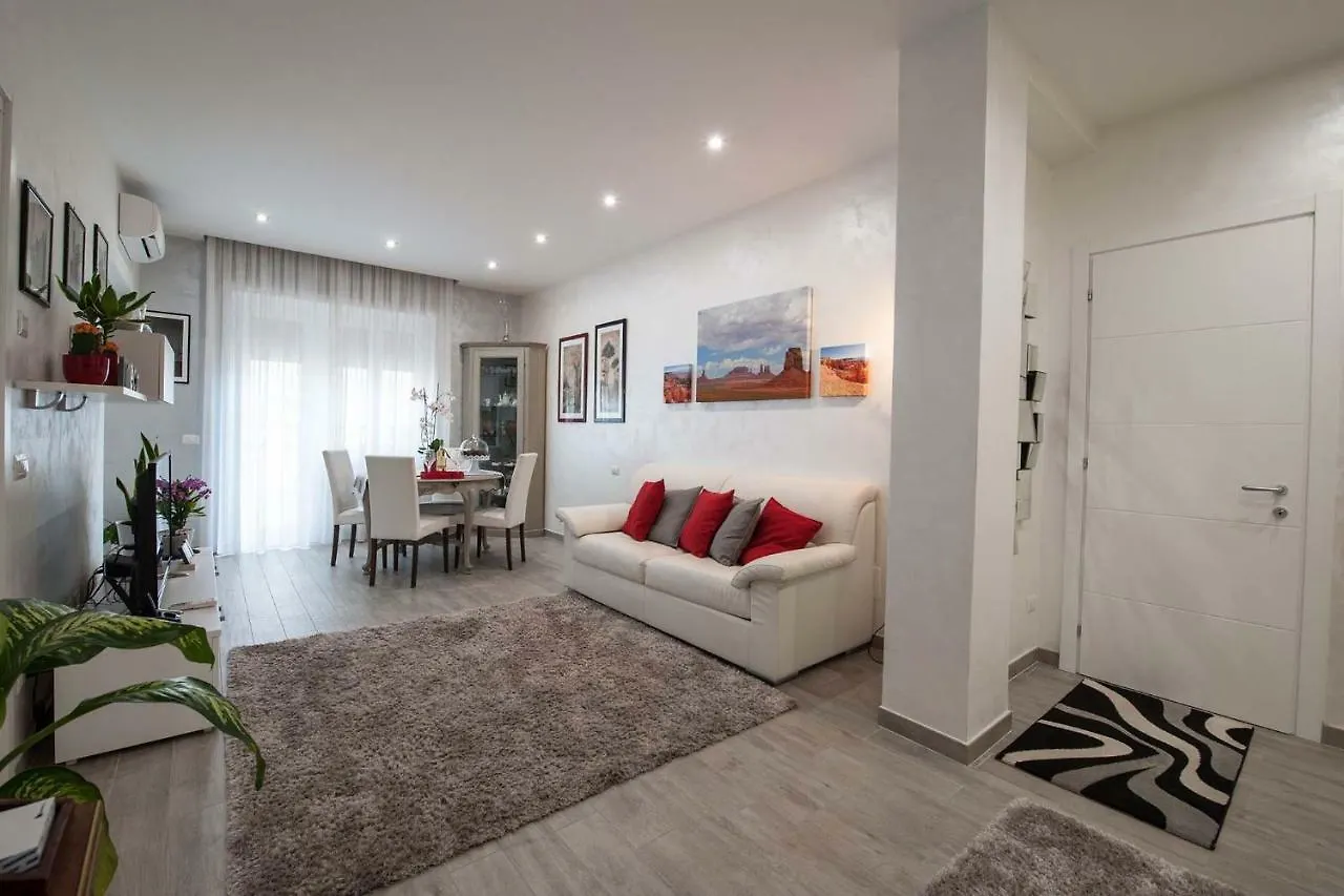 M&M House Apartment Rome Italy